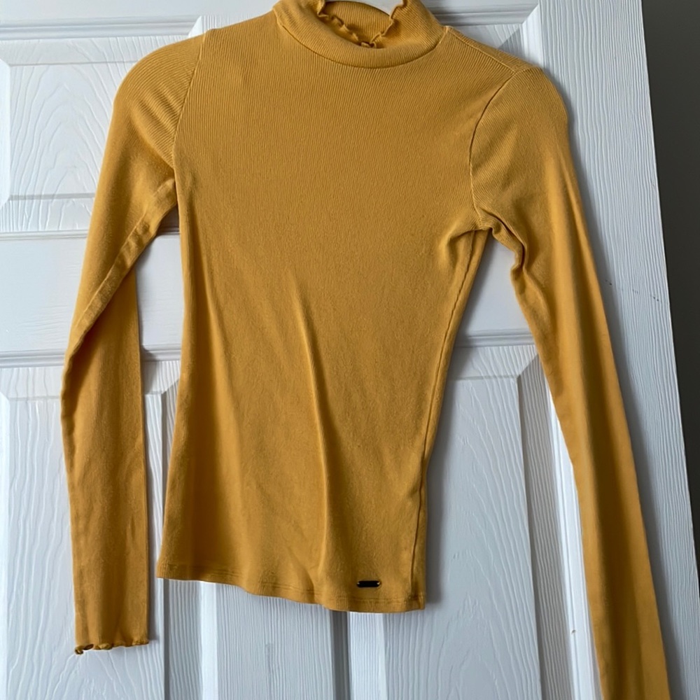 xs hollister bodycon yellow mock neck